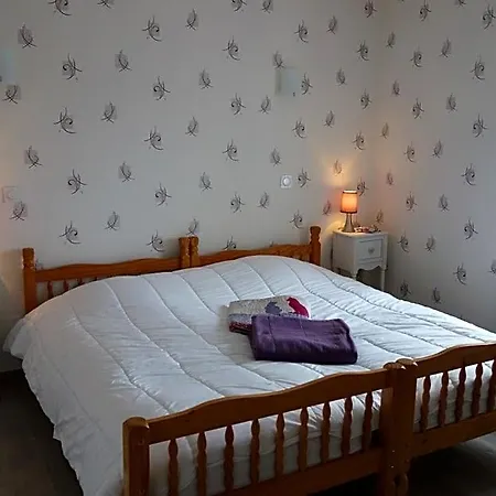 Le Champ Bed & Breakfast Le Clerjus